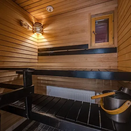 Laensirinne 9 C 루카